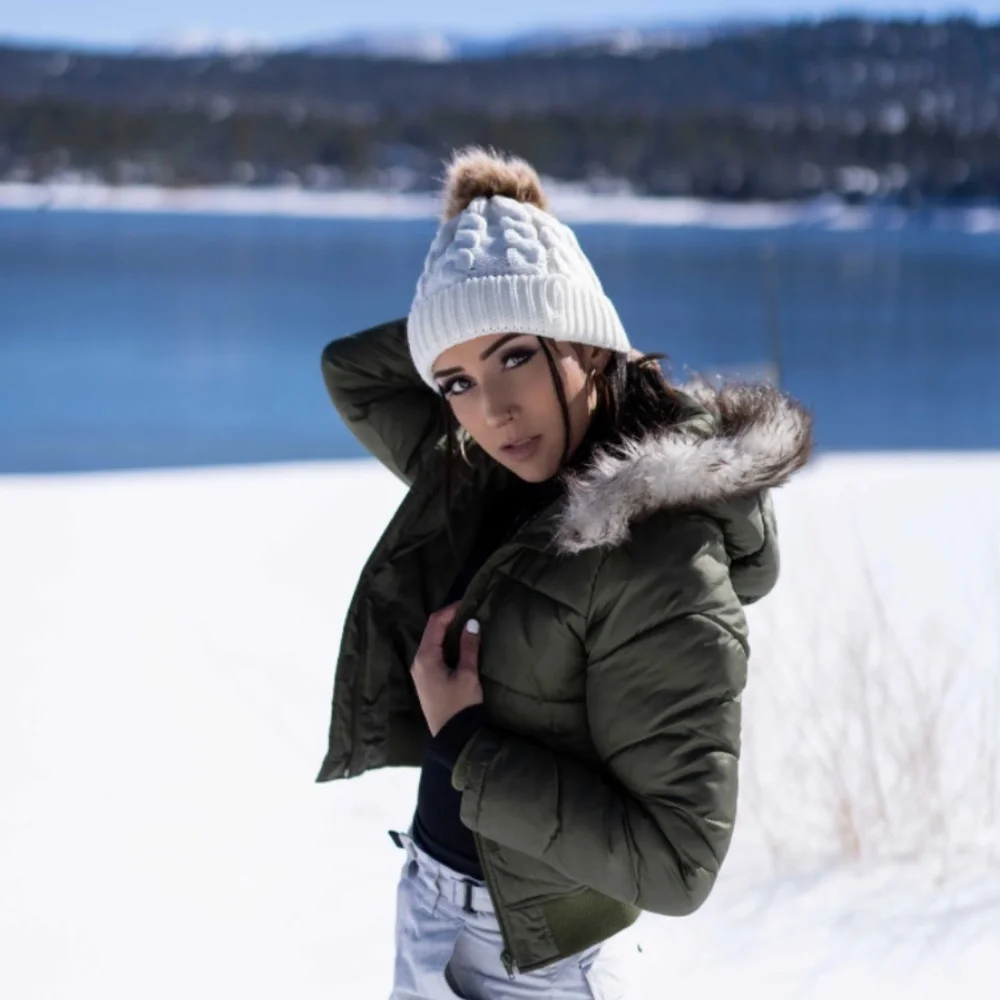 Army Green Cable Knit Beanie Hat Faux Fur Pom Pom - Picture 11 of 11